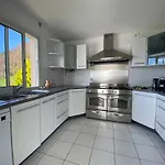 Holiday home Maison Vue Mer, Port Et *