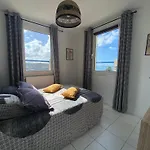 Holiday home Maison Vue Mer, Port Et *