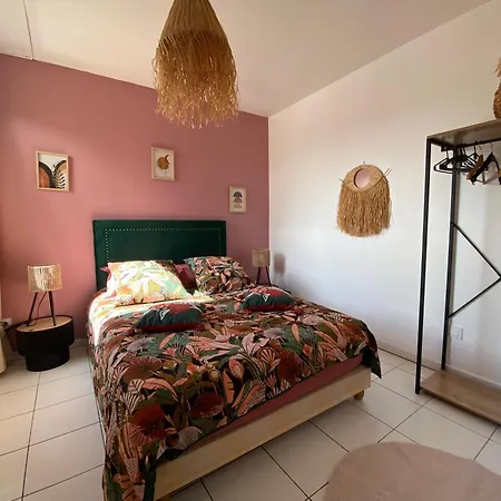 Maison Vue Mer, Port Et Holiday home