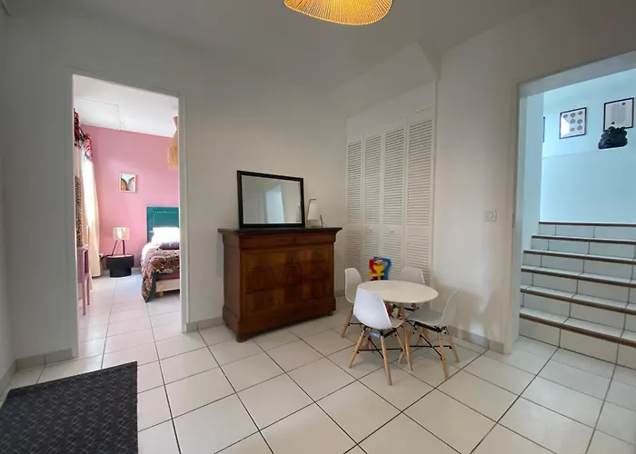 Maison Vue Mer, Port Et *